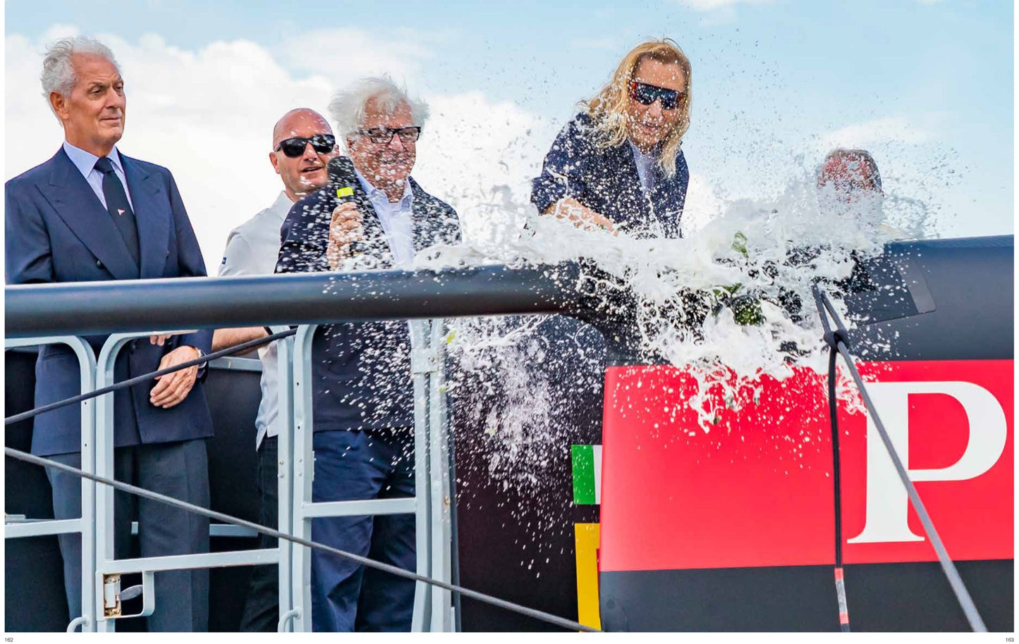 Red Moon. Illustrated edition